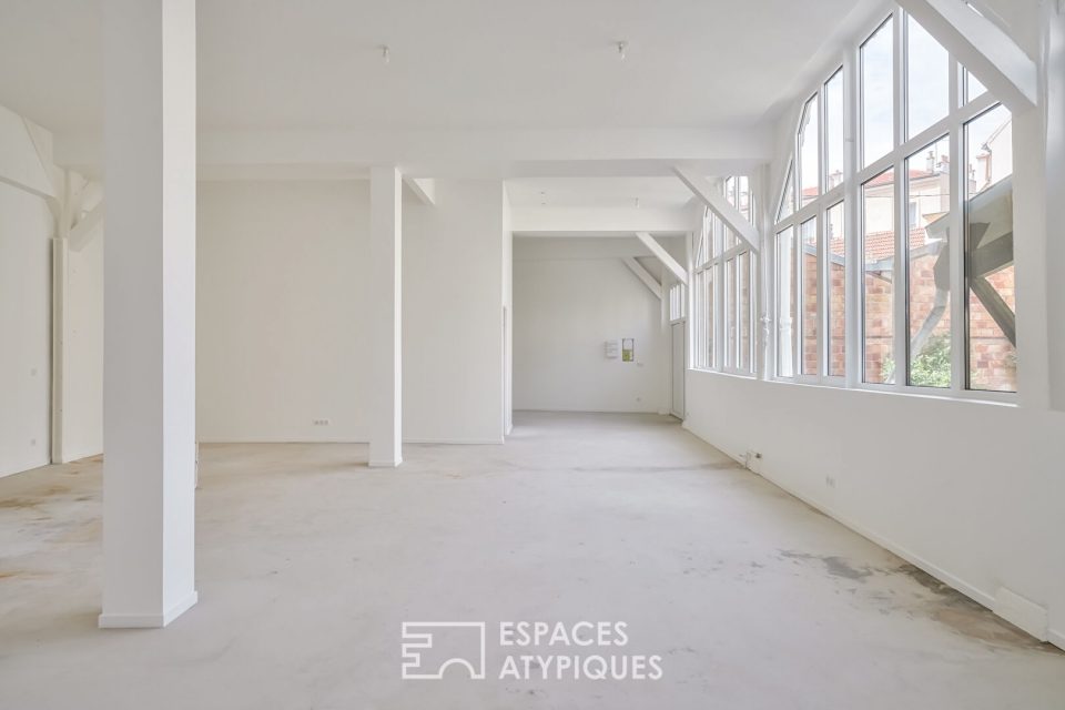 Ancien atelier de poterie transformé en loft familial dans le vieux Vanves.