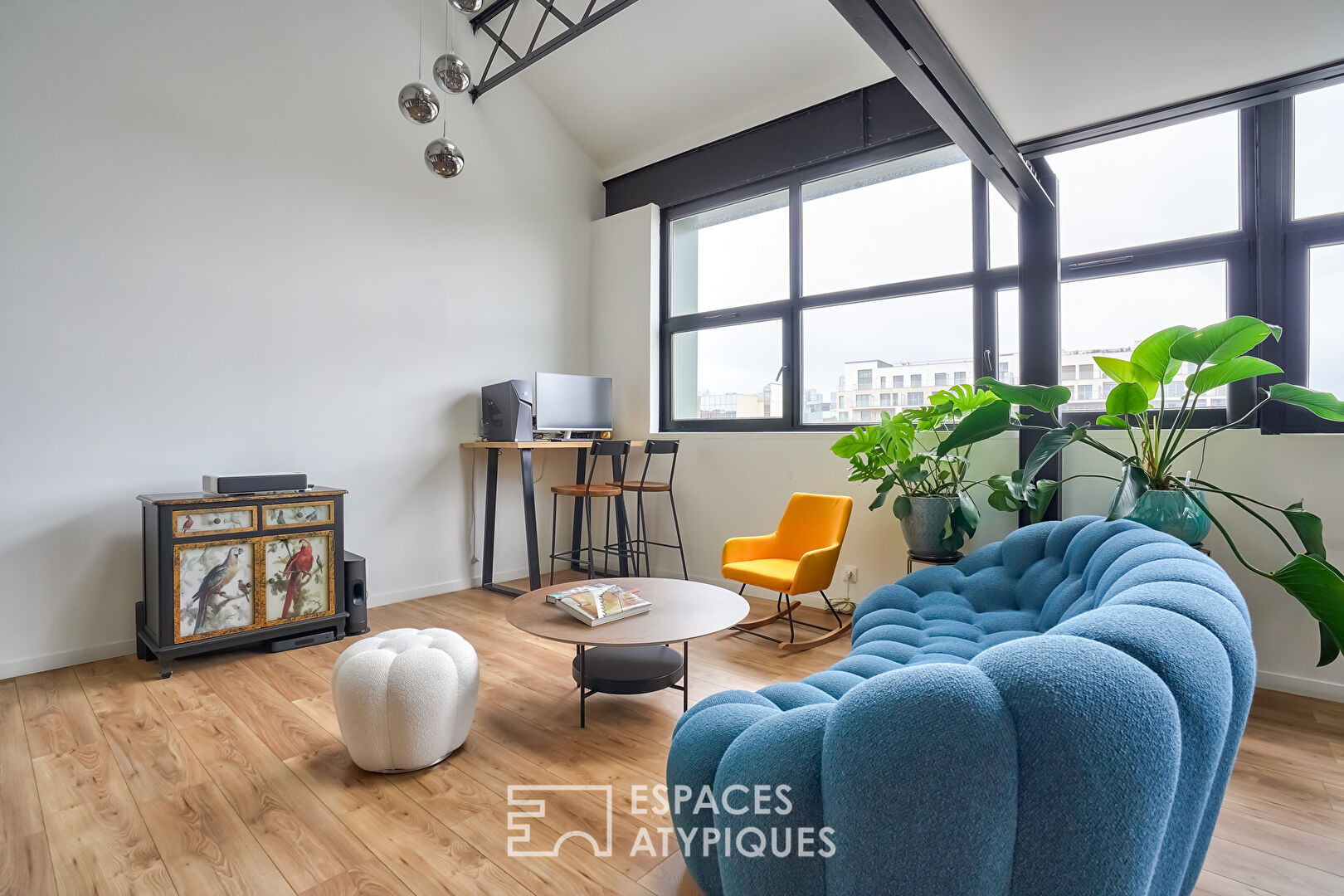 Duplex loft in the heart of the Bruyères district