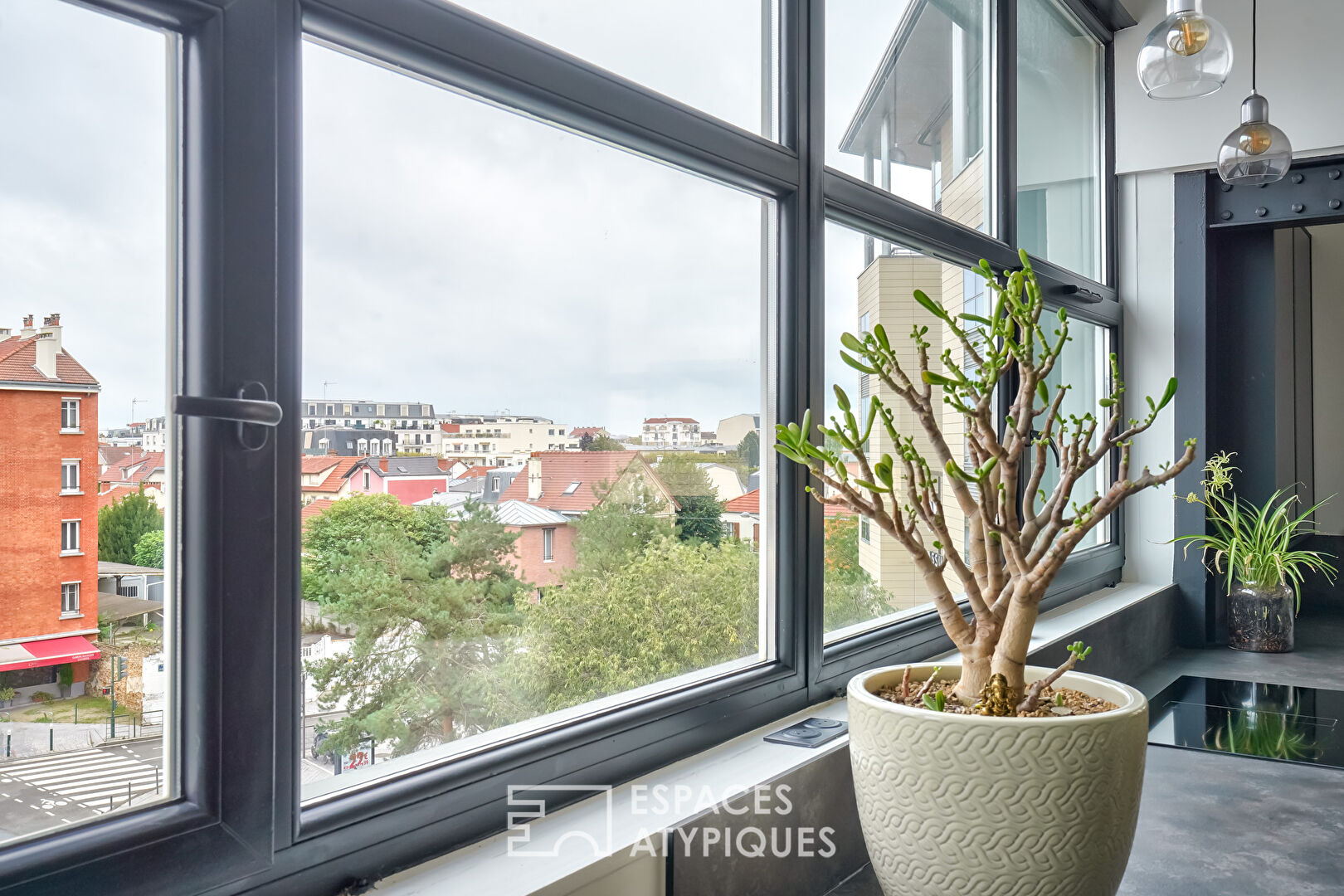 Duplex loft in the heart of the Bruyères district