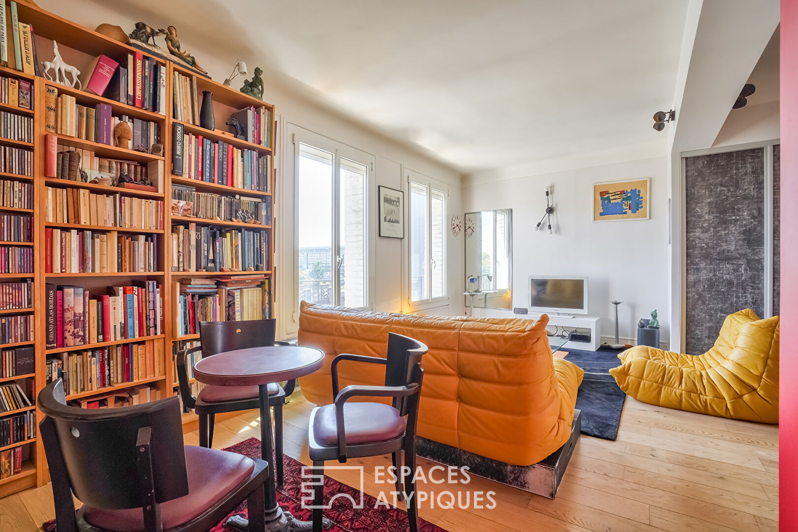 Appartement traversant avec vues sur la Seine et la tour Eiffel