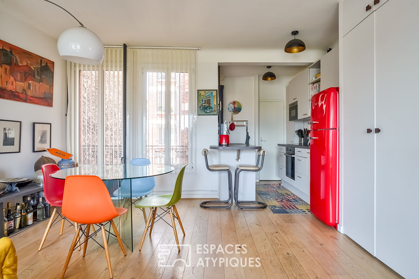 Appartement traversant avec vues sur la Seine et la tour Eiffel