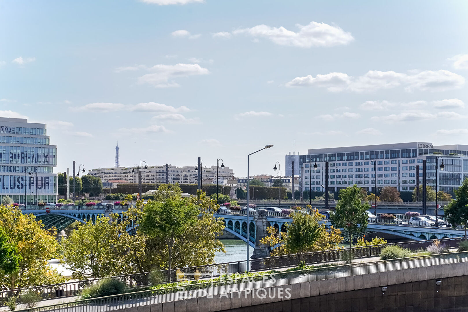 Appartement traversant avec vues sur la Seine et la tour Eiffel