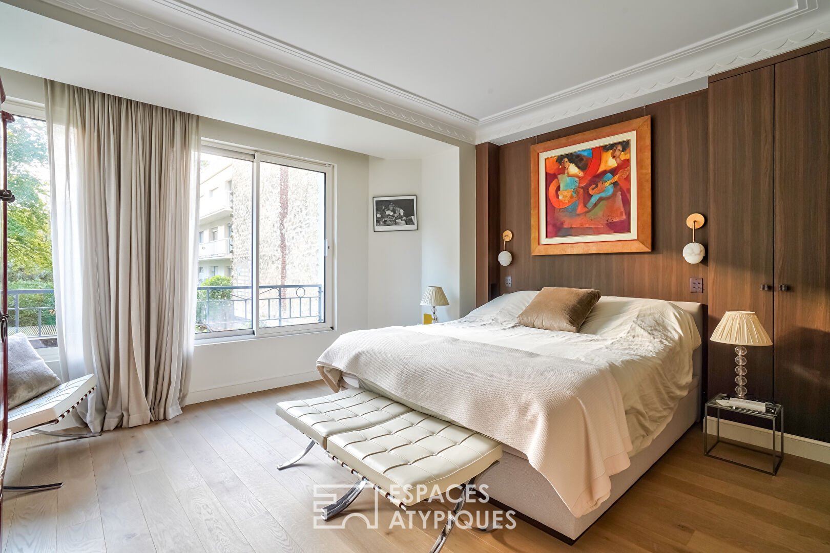 Sublime duplex familial avec jardin dans un square privatif à Neuilly