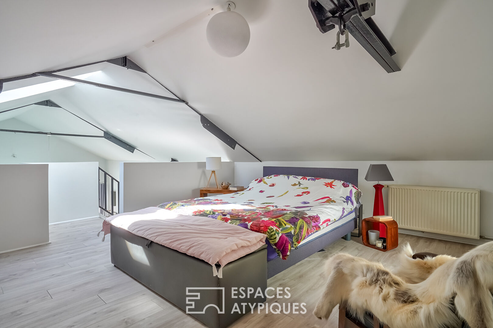 Loft en duplex et traversant avec deux terrasses