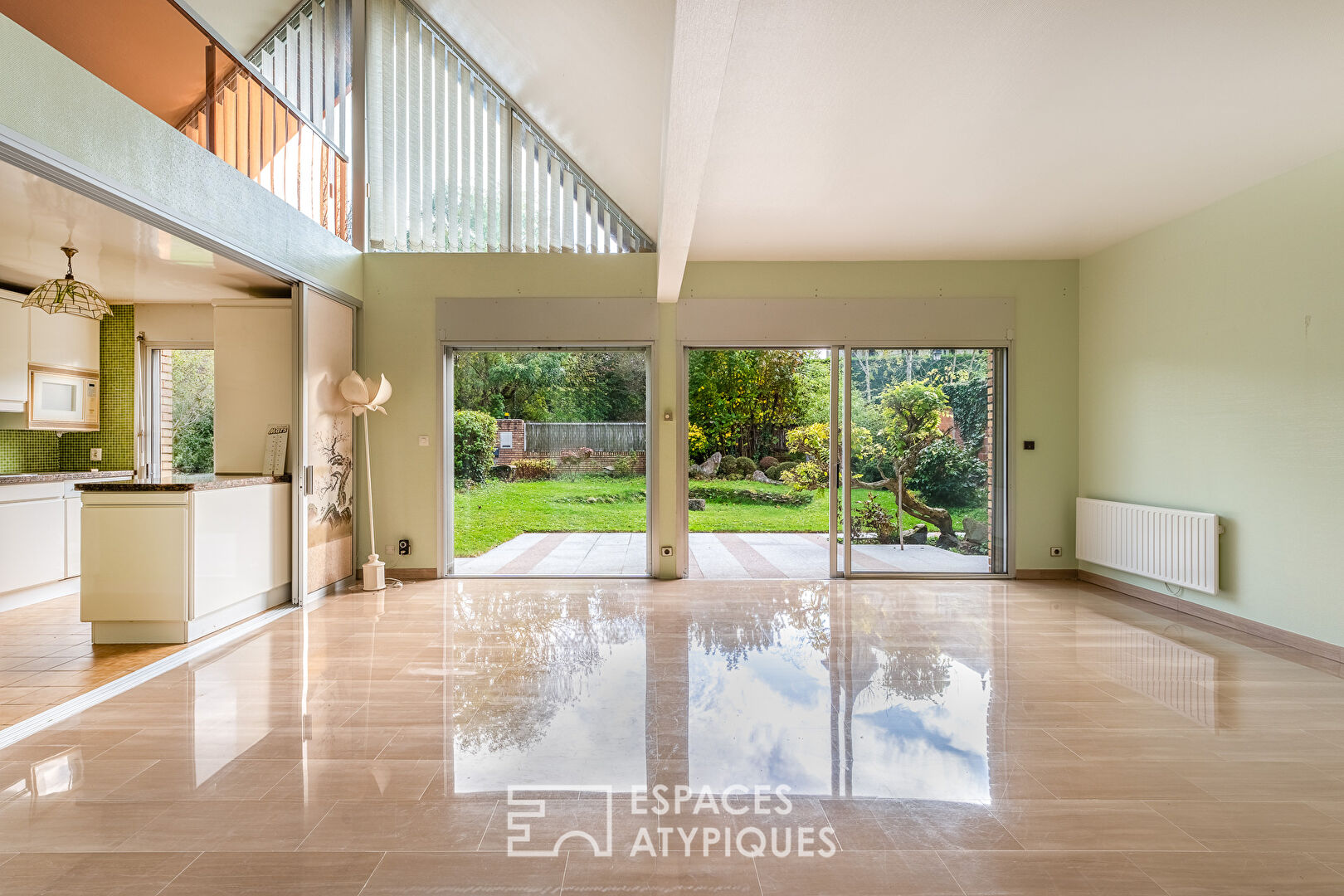 Maison d’architecte avec jardin paysagé dans la division Théry à Vaucresson