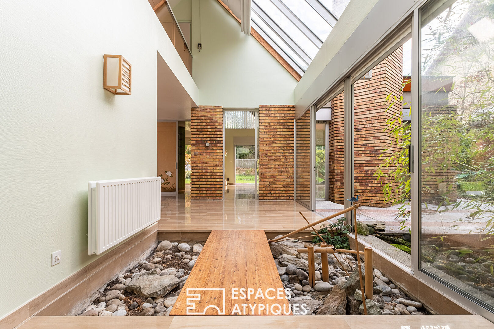 Maison d’architecte avec jardin paysagé dans la division Théry à Vaucresson