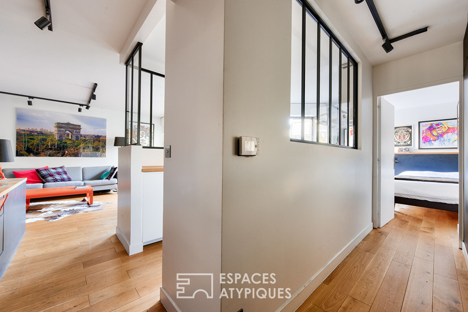 Esprit contemporain en étage élevé avec terrasse