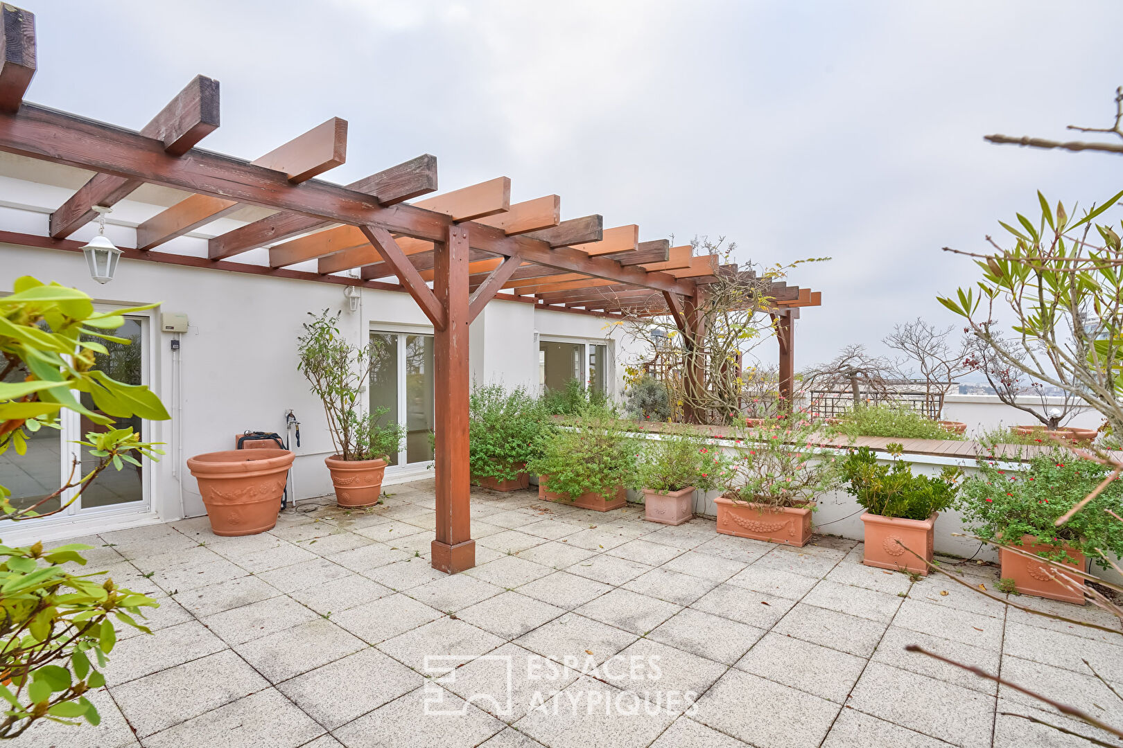 Appartement dernier étage avec terrasse et sa superbe vue panoramique