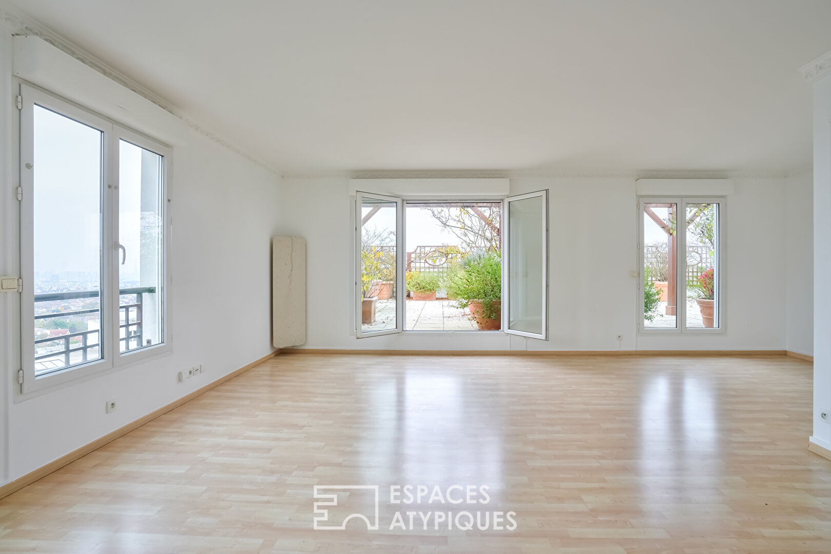 Appartement dernier étage avec terrasse et sa superbe vue panoramique