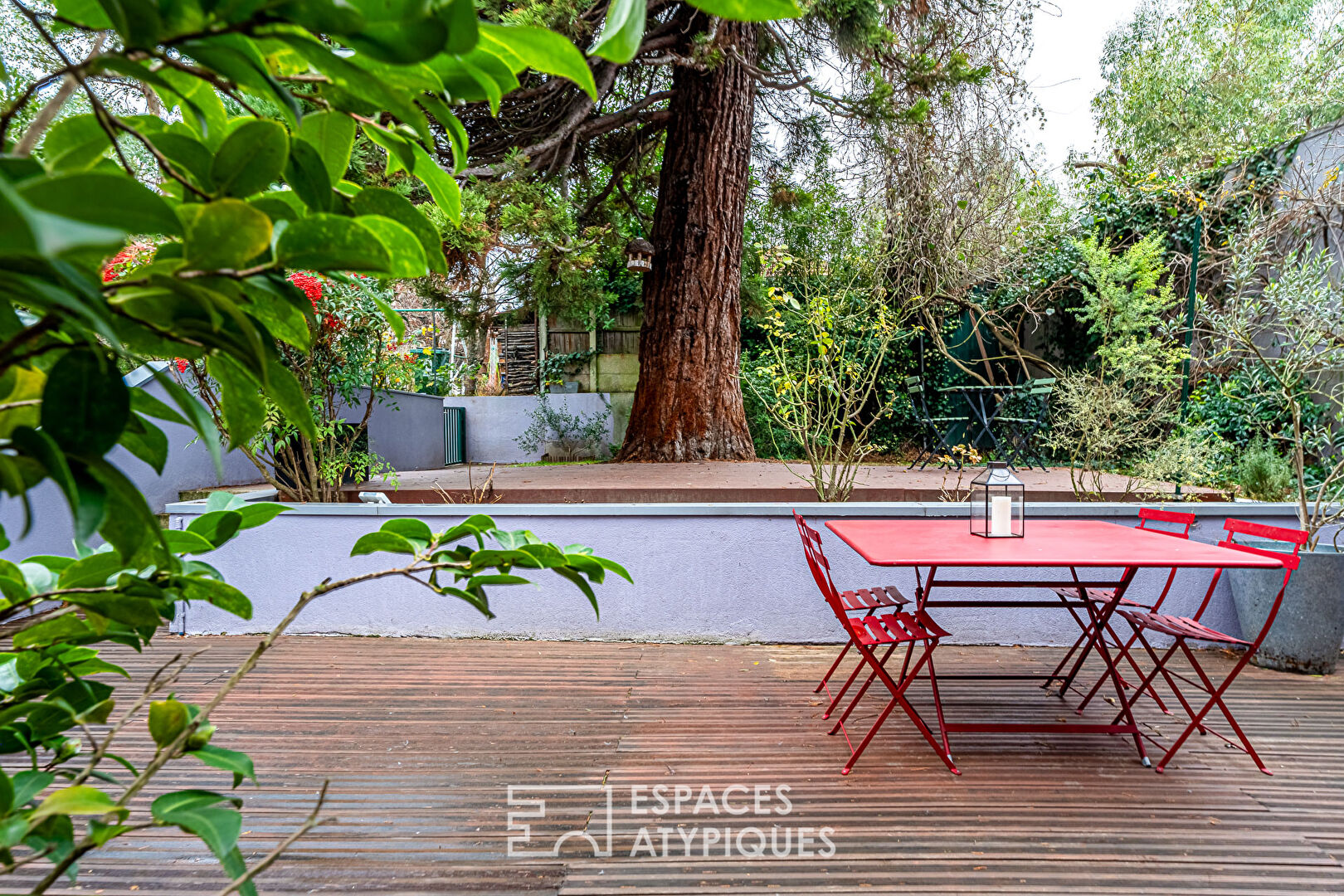 Duplex lumineux et son jardin, à Bagneux