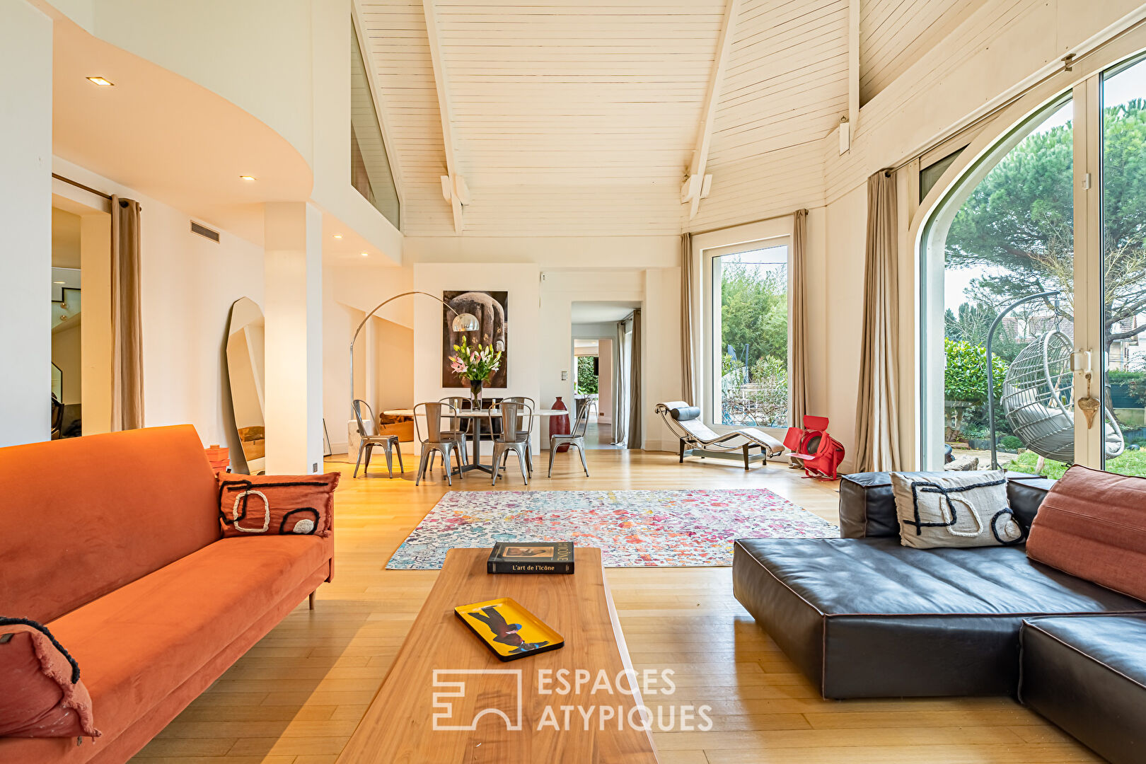 Magnifique maison contemporaine avec piscine, à deux pas du golf de Saint-Cloud