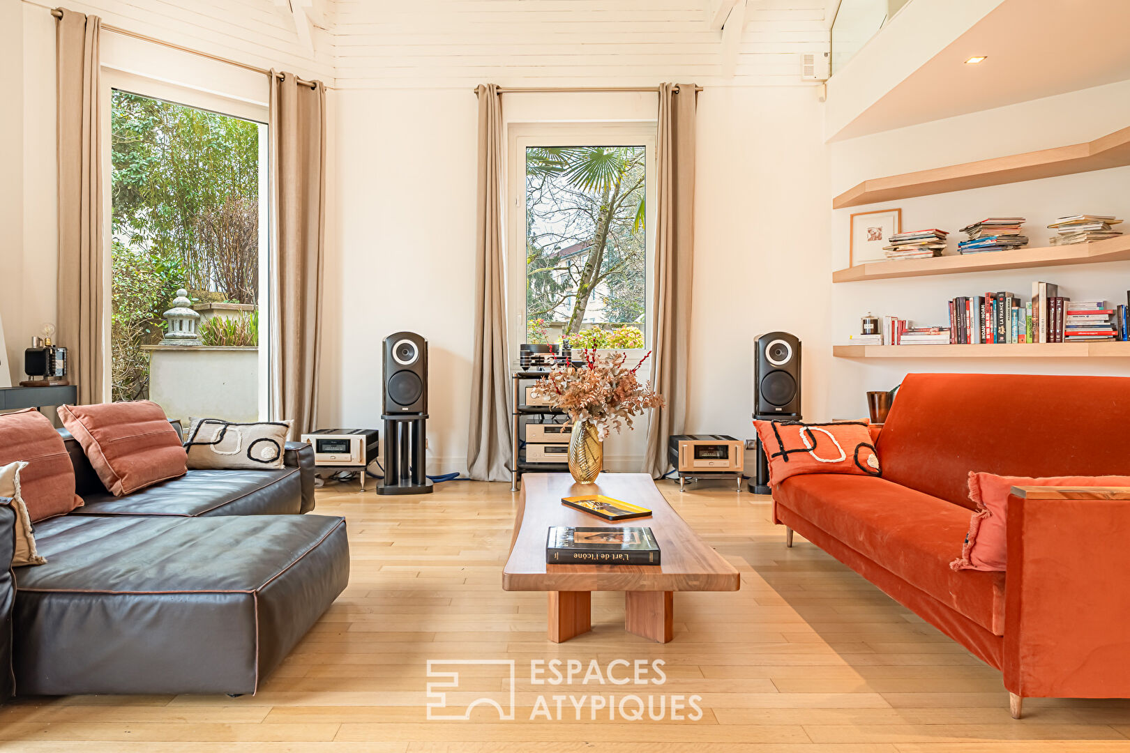 Magnifique maison contemporaine avec piscine, à deux pas du golf de Saint-Cloud