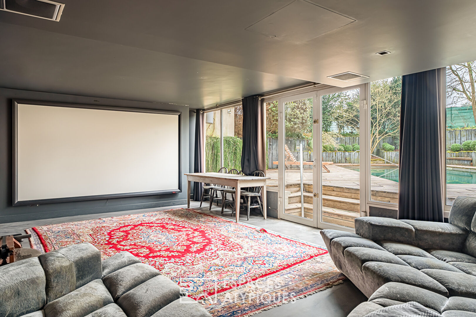 Magnifique maison contemporaine avec piscine, à deux pas du golf de Saint-Cloud