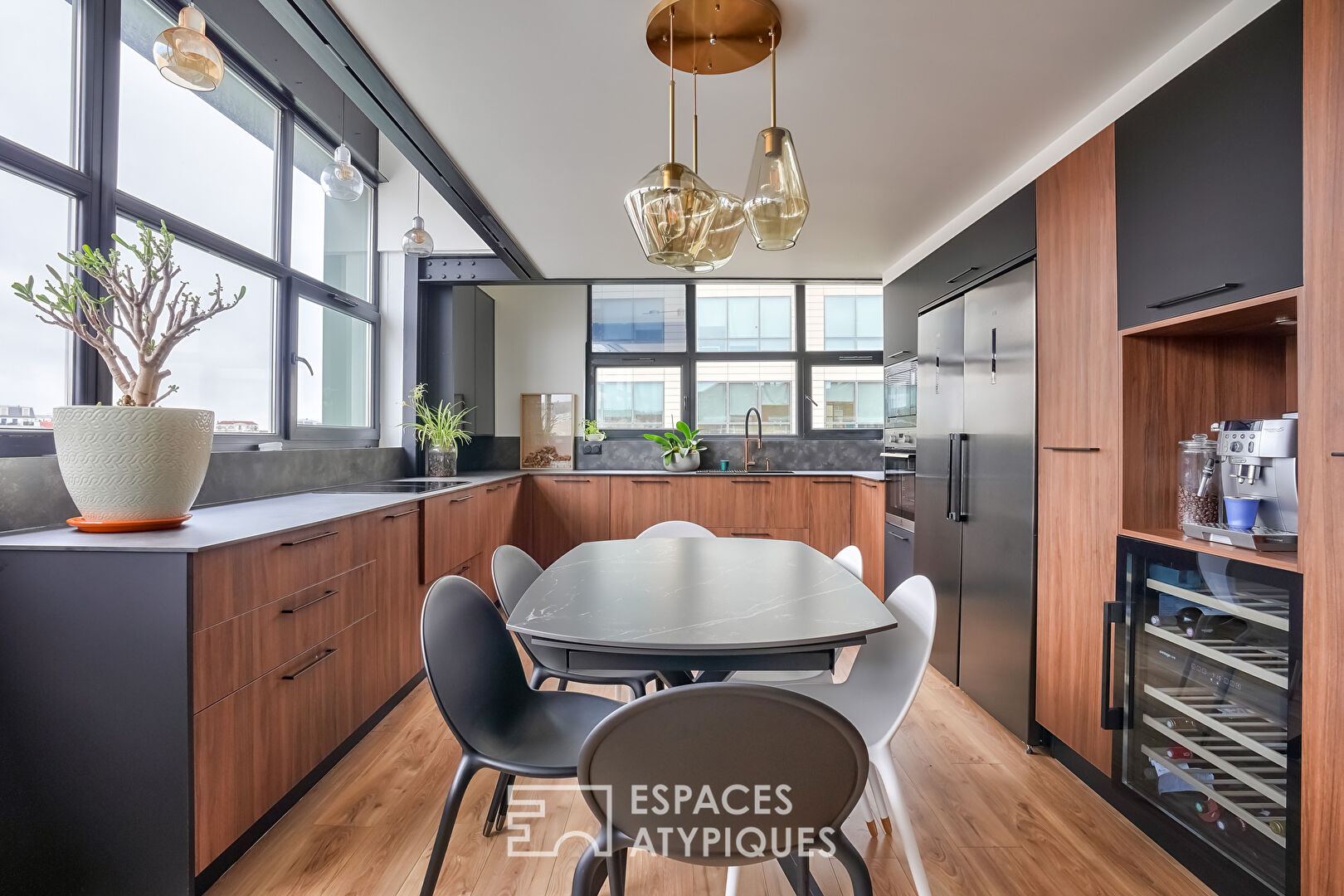 Loft en duplex au coeur du quartier des Bruyères