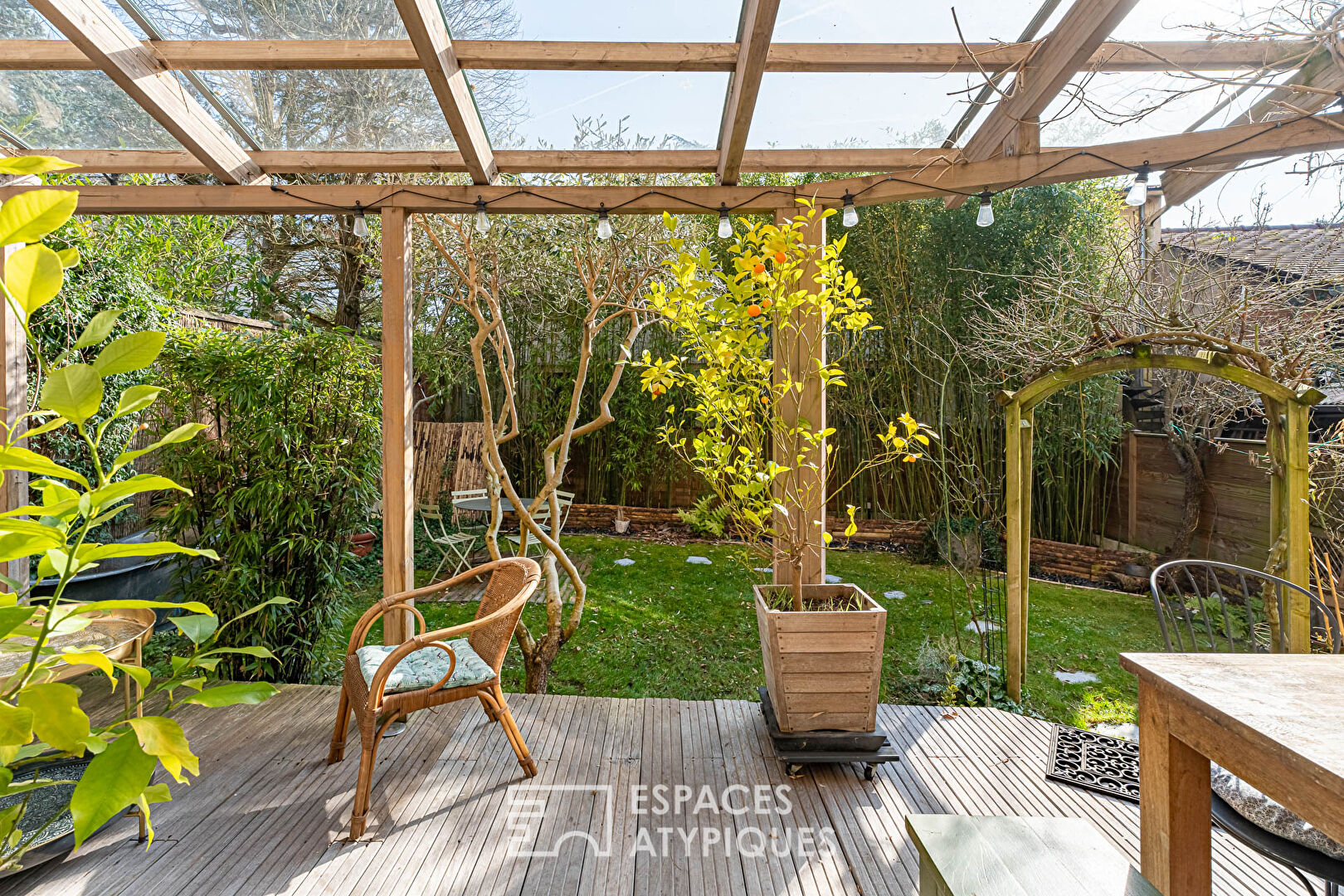 Duplex avec jardin en bordure du Parc de Saint-Cloud à Marnes-la-Coquette