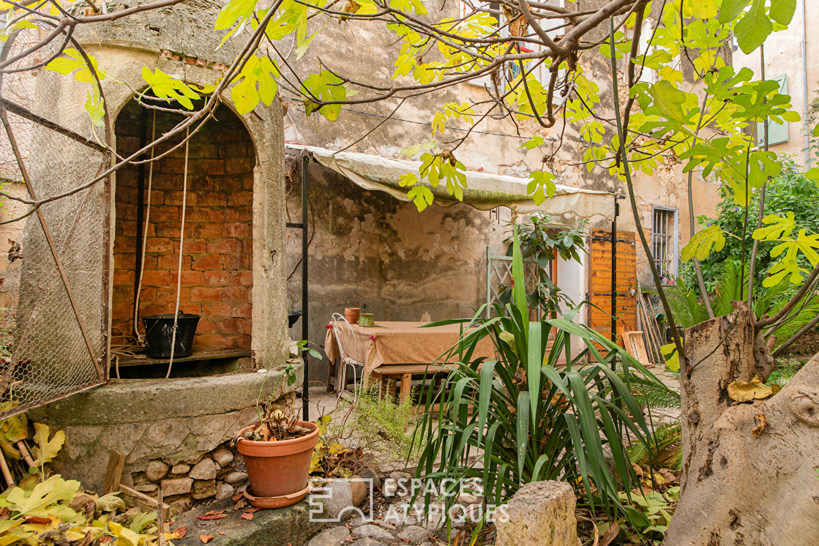 Maison de village avec beau jardin