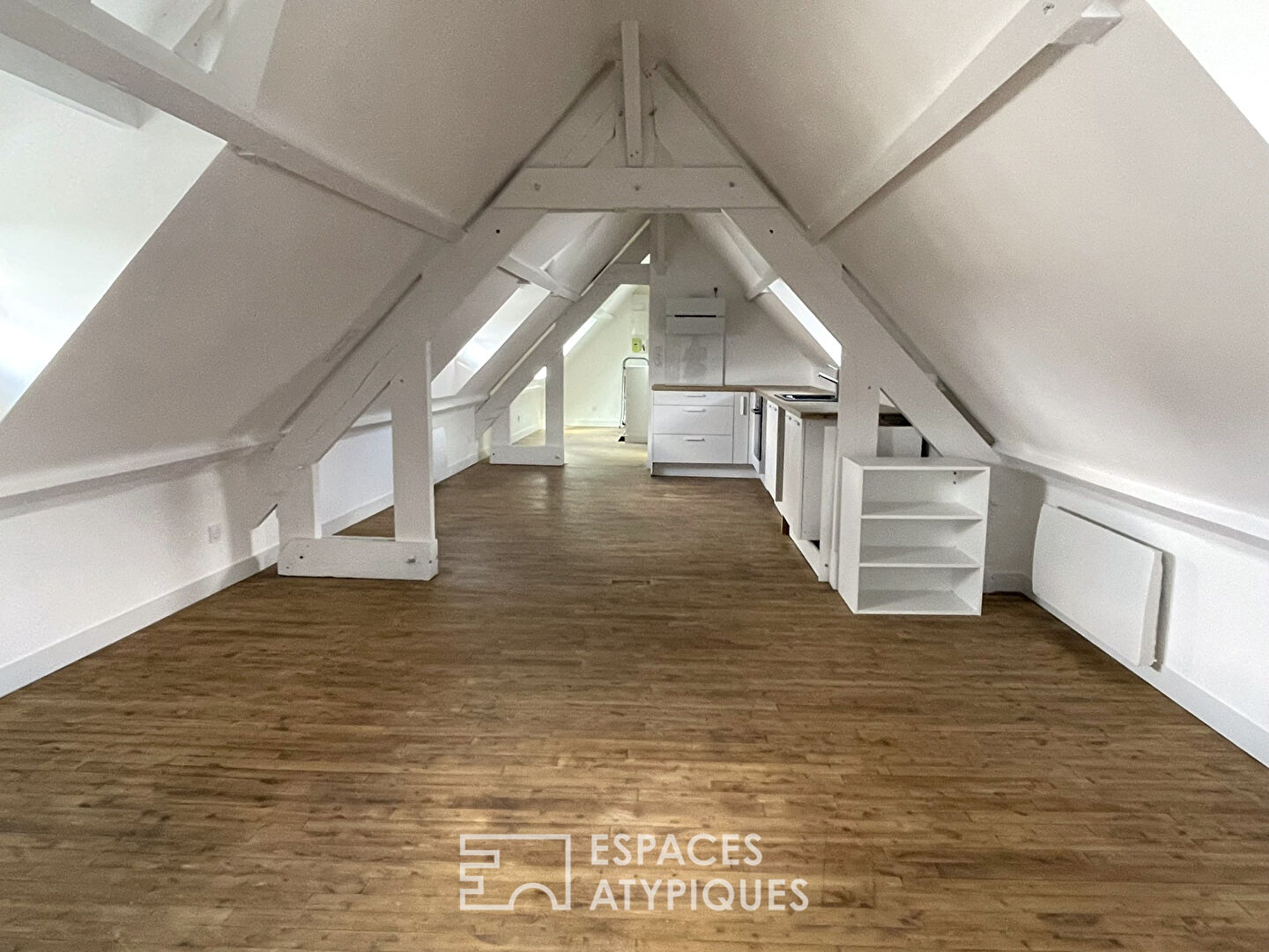 Apartment under the roofs of Vannes intramural