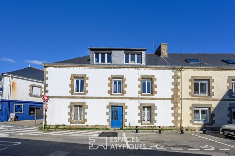 Maison authentique, à rénover, à proximité du port.