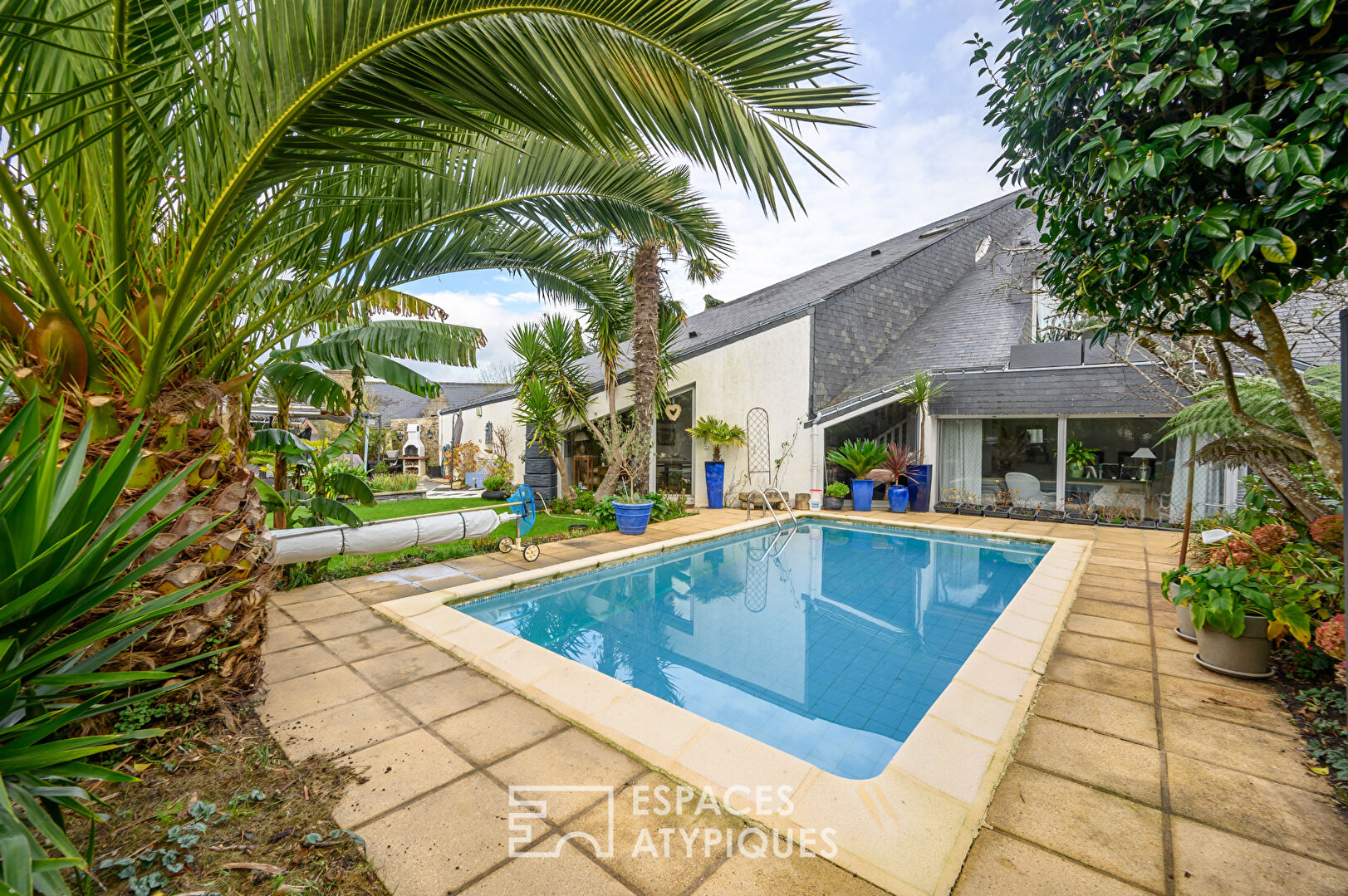 Maison d’architecte avec piscine chauffée à Saint Goustan