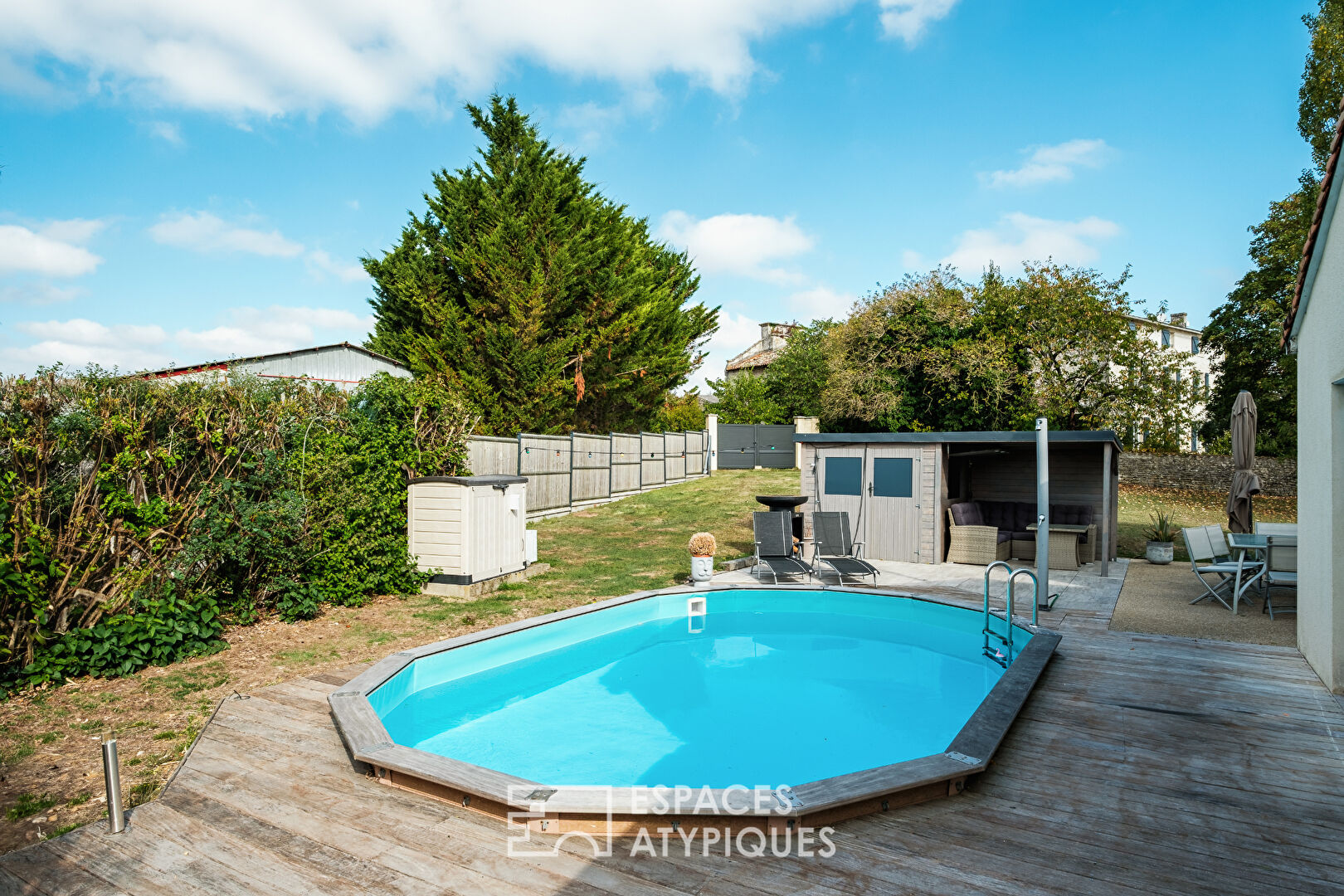 Set of two houses with garden and swimming pool