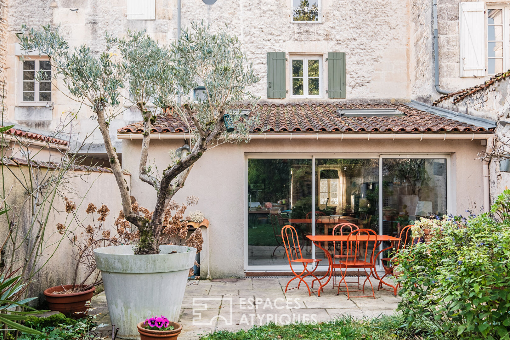 Maison de ville dans un quartier prisé