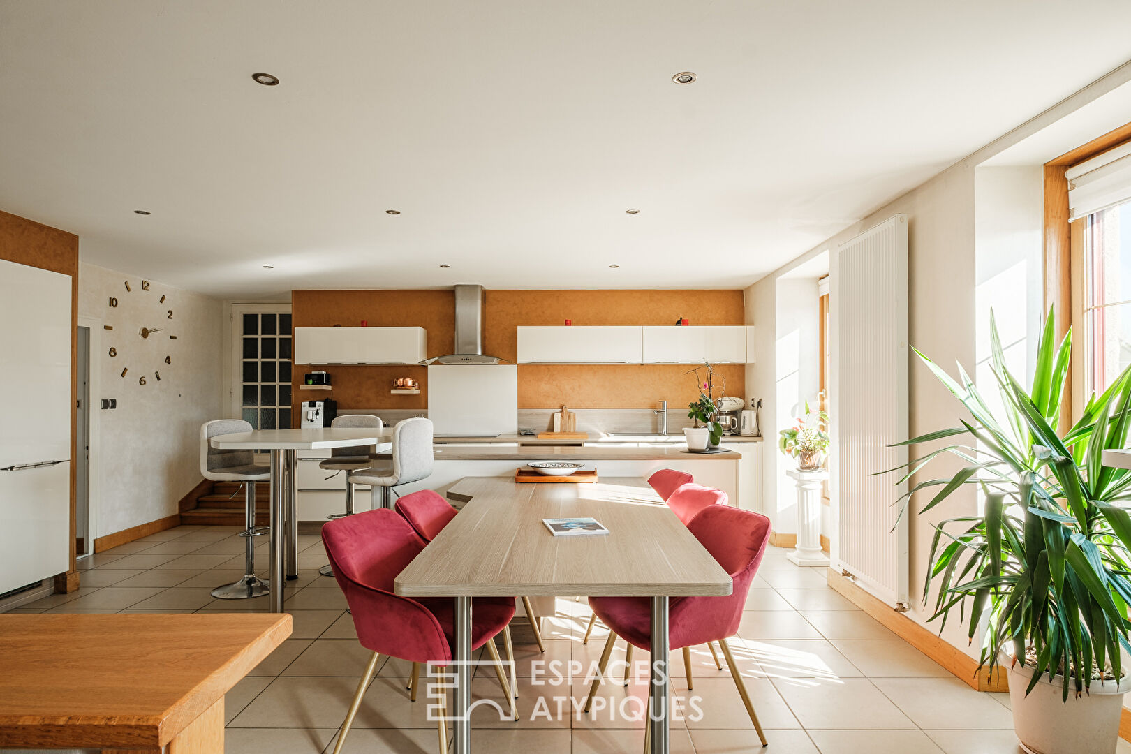 Demeure de caractère avec jardin paysagé et piscine