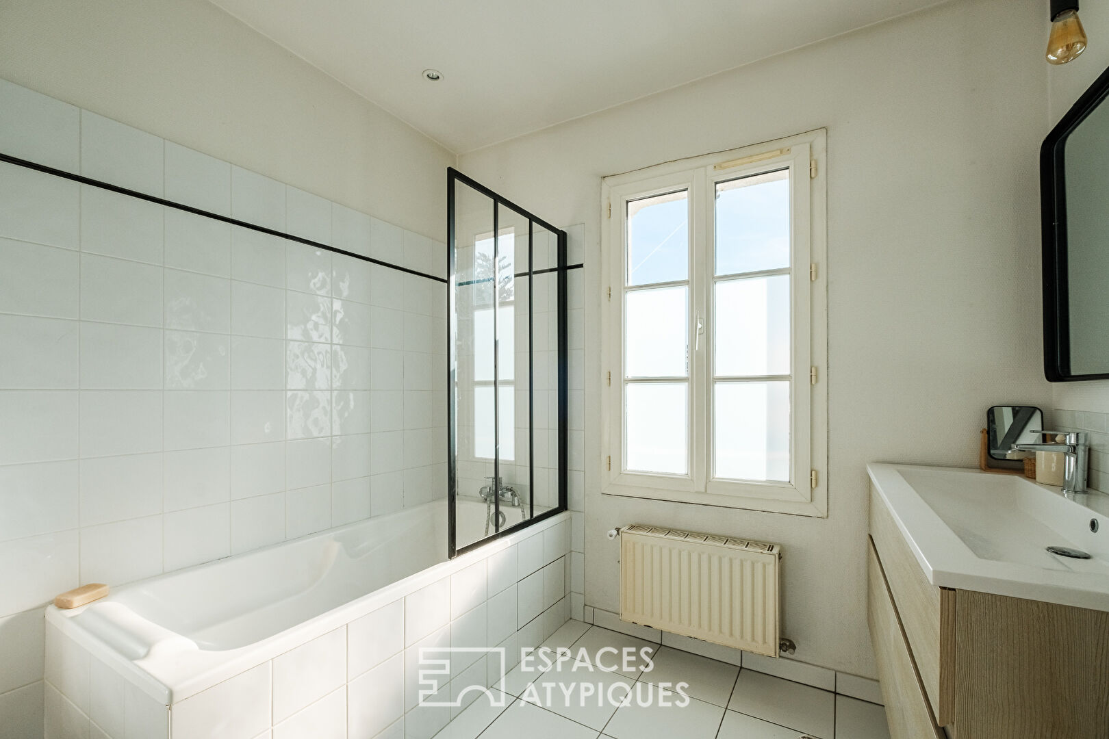 Elegant townhouse near Les Halles