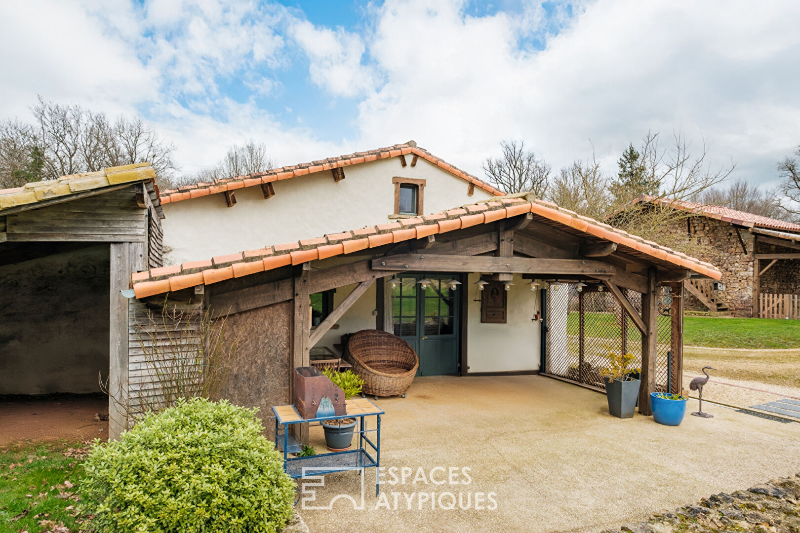 Cocoon in the heart of the countryside and its gîte