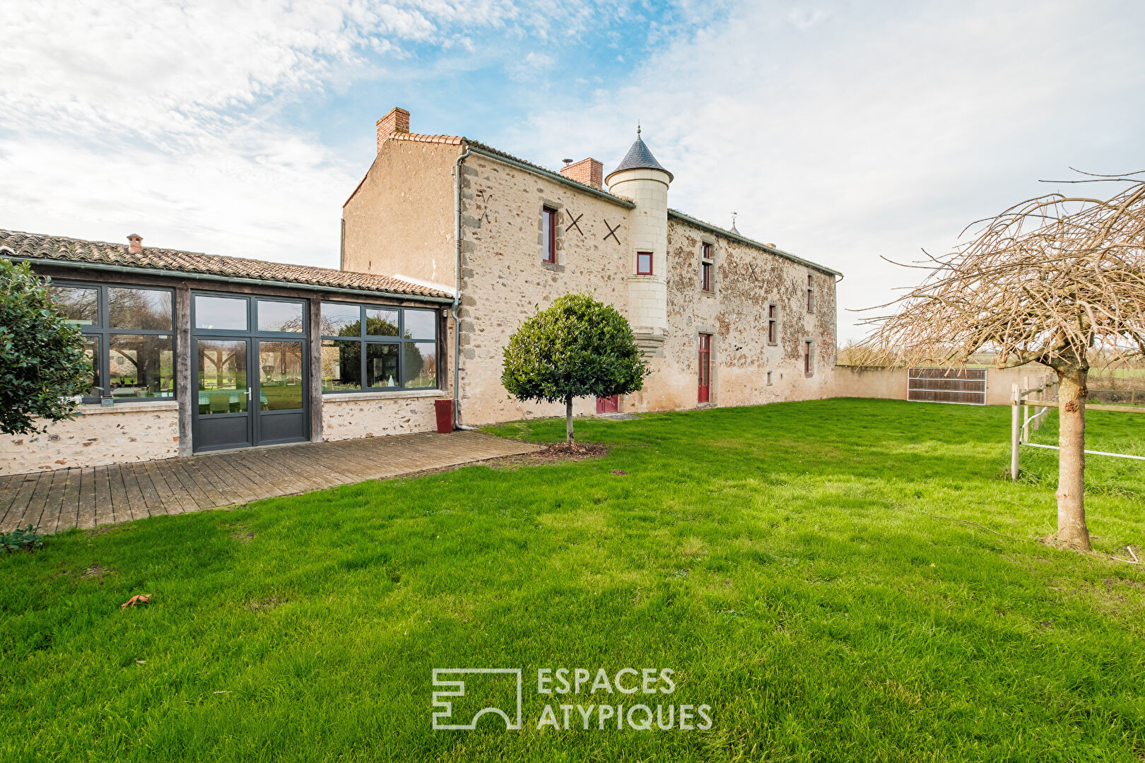 Domaine d’exception avec logis, gîtes et espaces réceptifs