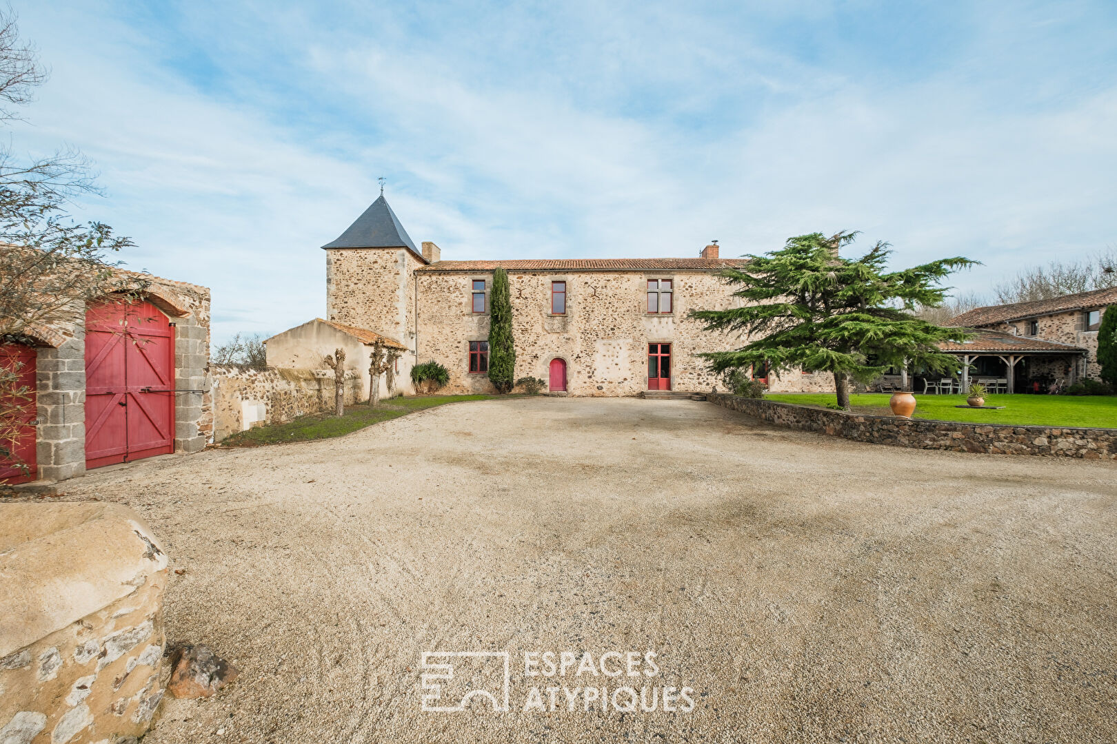 Domaine d’exception avec logis, gîtes et espaces réceptifs