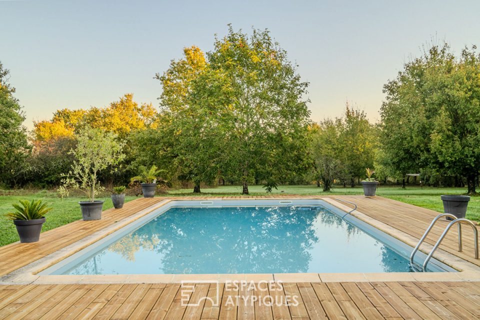 Maison familiale en pierre dans son parc arboré de 13 hectares