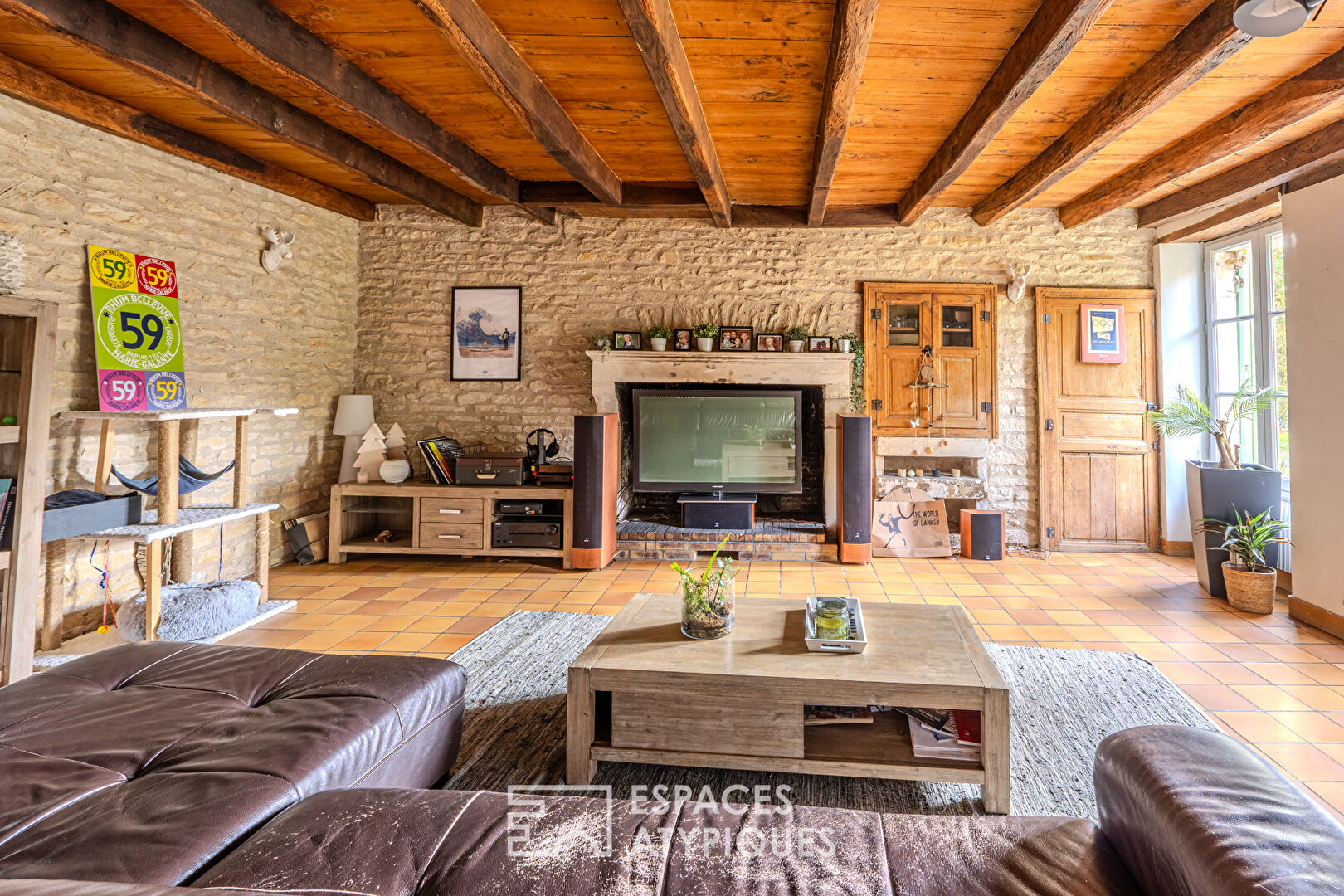 Maison familiale en pierre dans son parc arboré de 1,3 hectares