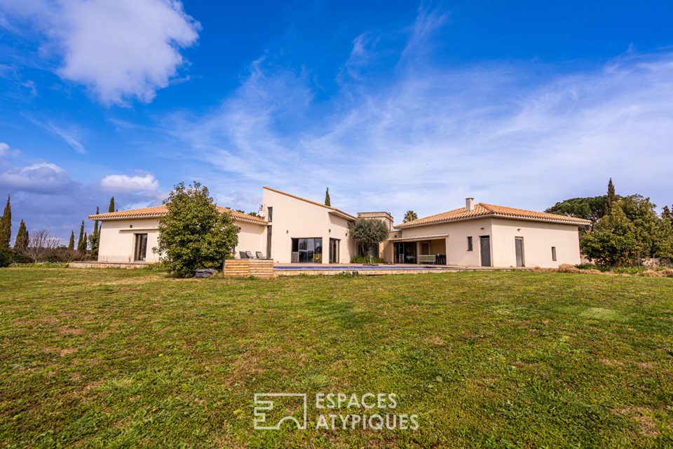 Villa d'architecte dans un écrin de verdure