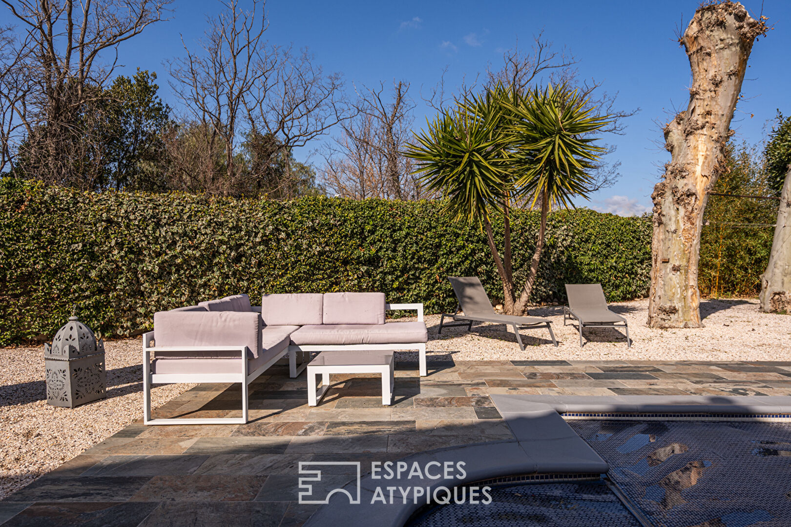 Villa méditerranéenne dans un cadre enchanteur avec piscine