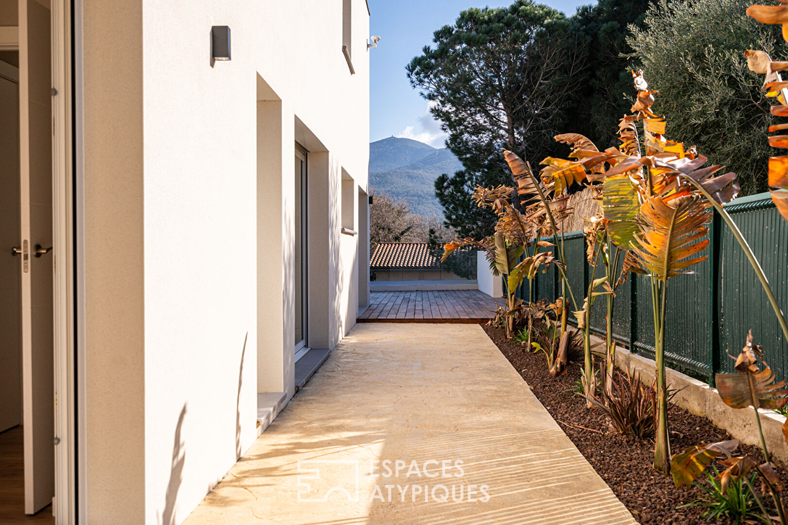 Maison style tiny house avec vue