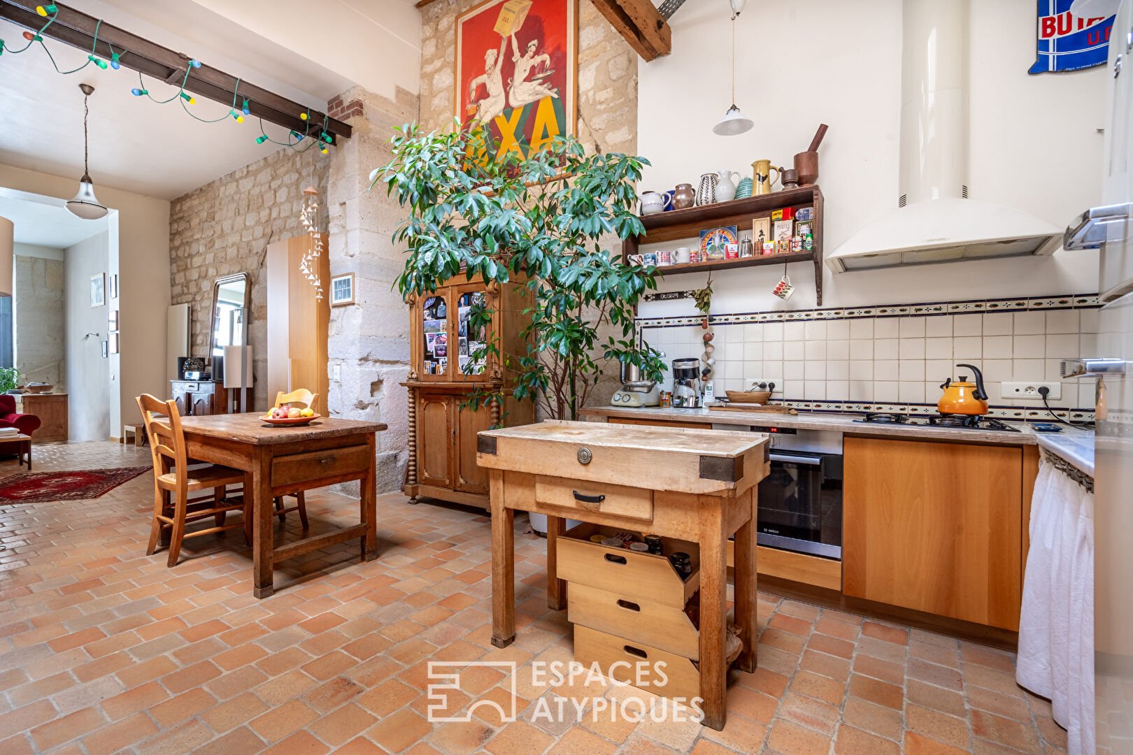 Former wine merchant’s shop converted into a loft.