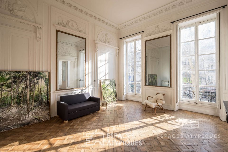 75010 PARIS - Appartement d'exception aux décors 18e - Réf. 1654EP