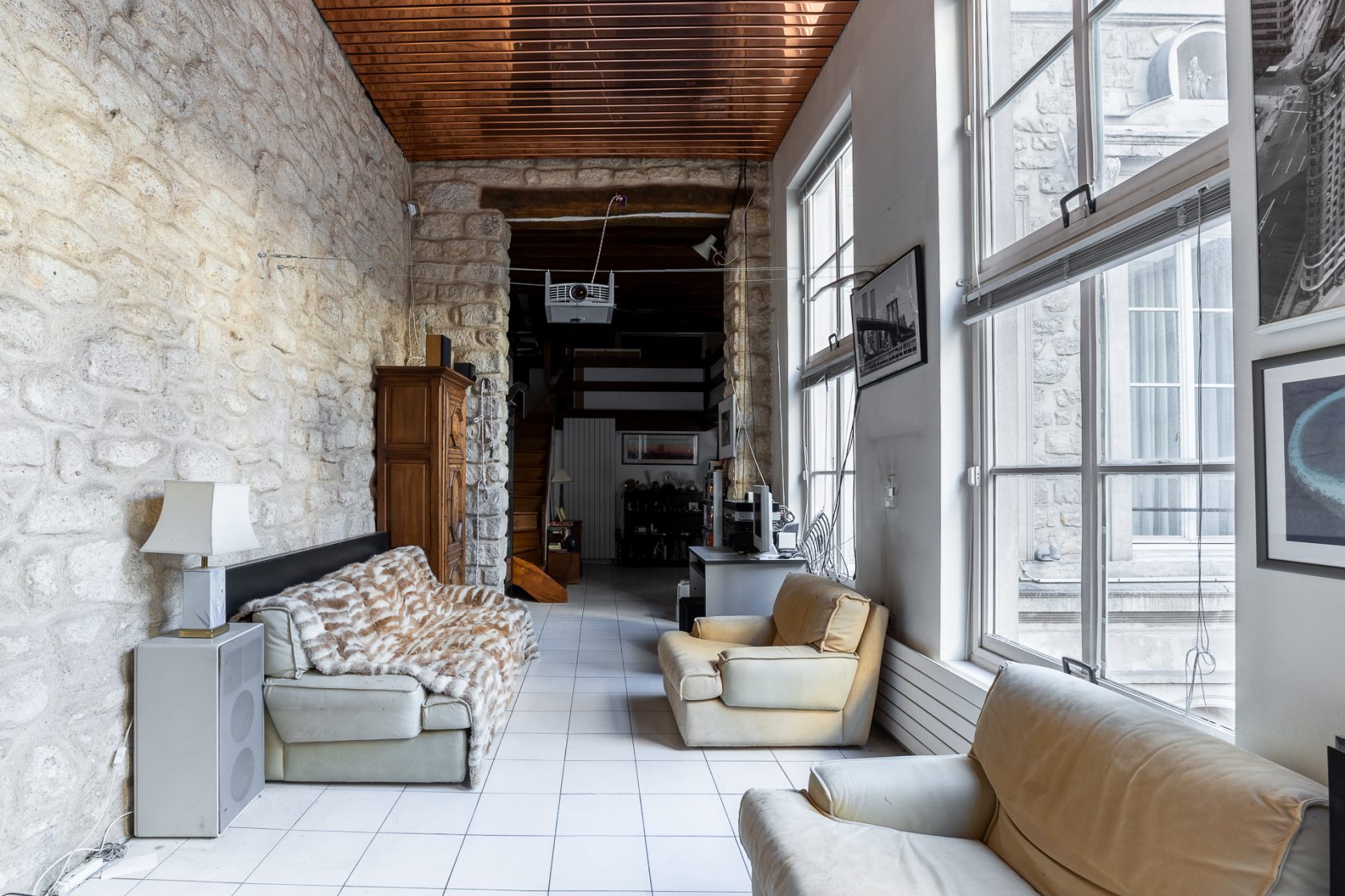 Duplex to reinvent in a former mansion