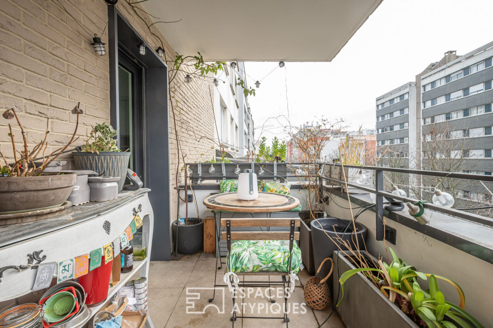 Apartment with terrace
