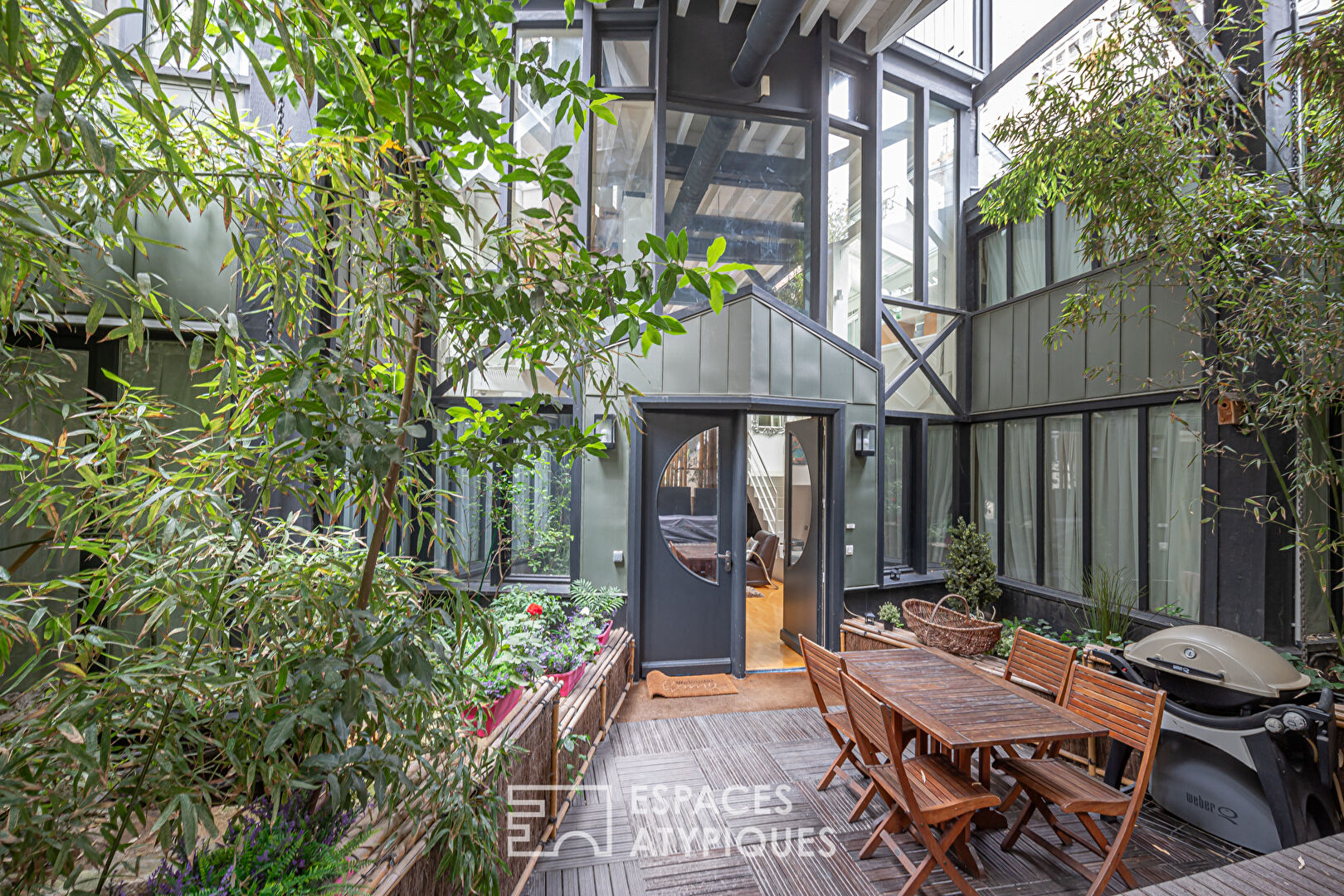 Duplex comme une maison avec terrasse