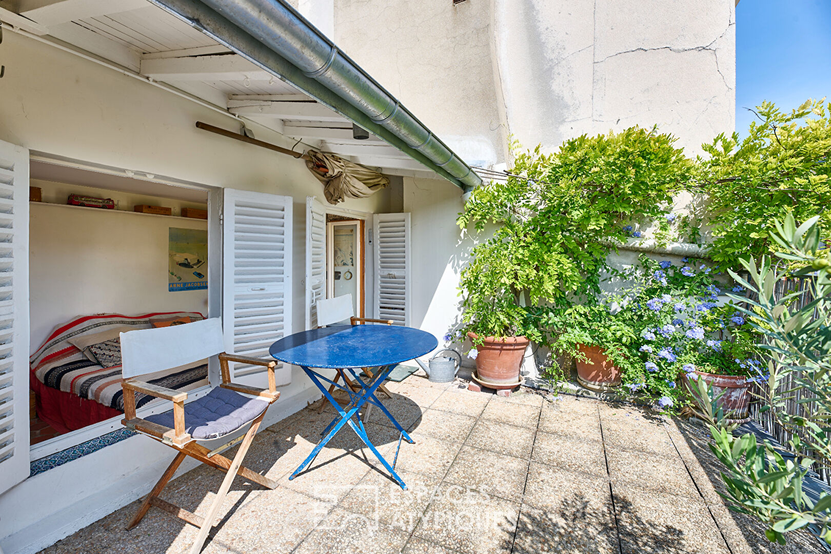 Apartment in the Marais on the top floor with terrace