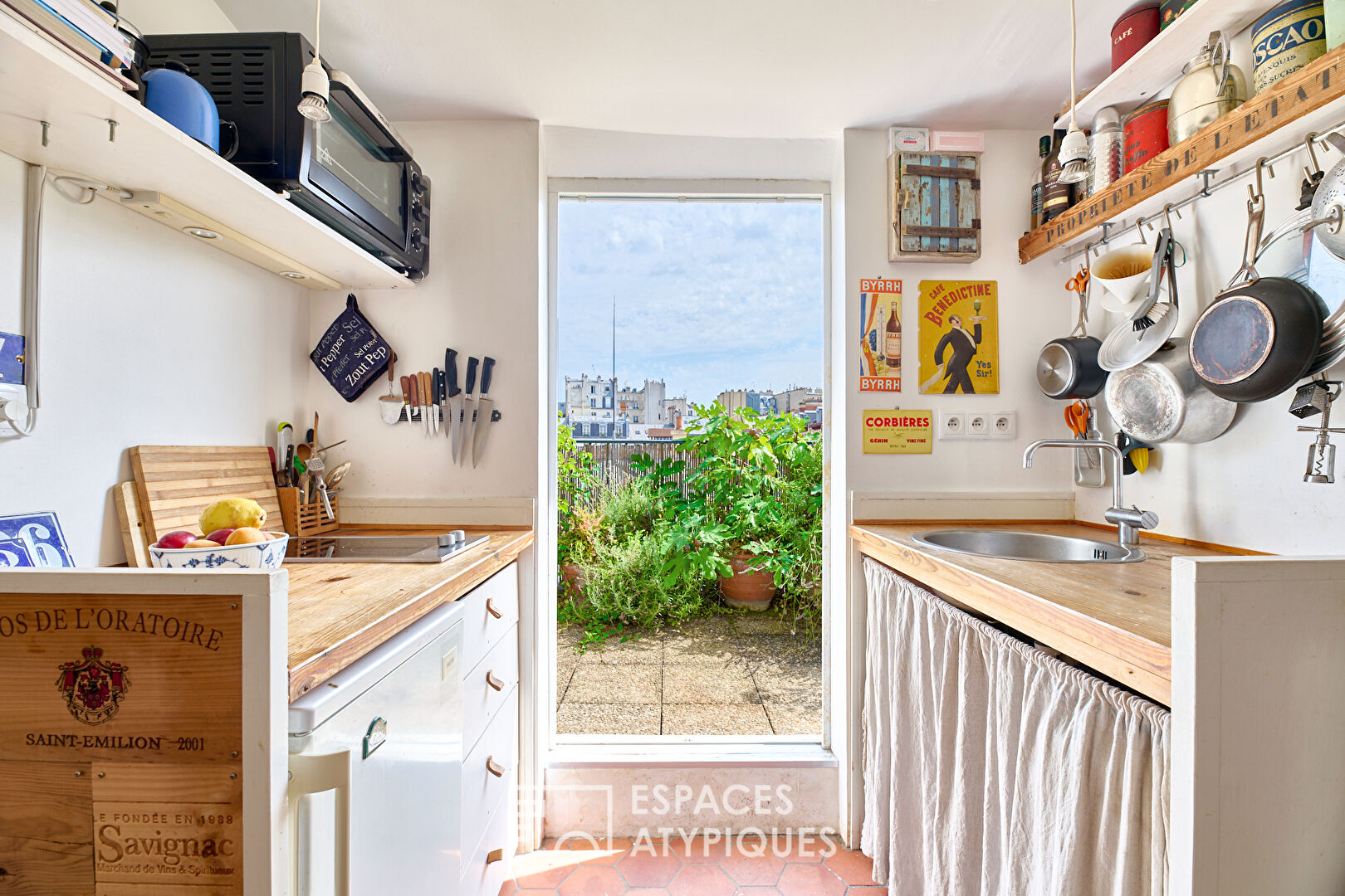 Appartement dans le Marais au dernier étage avec terrasse