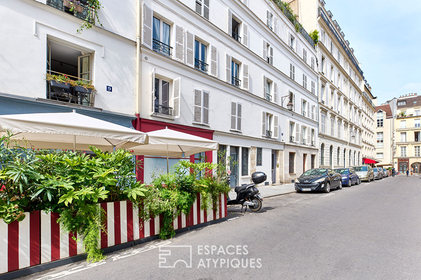 Apartment in the Marais on the top floor with terrace