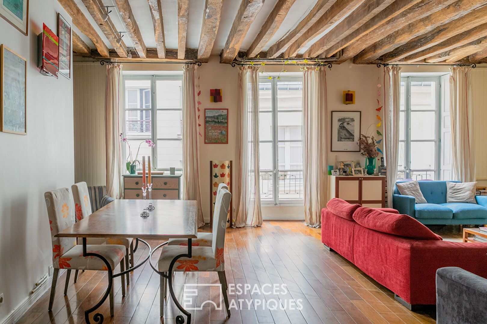 Crossing duplex in the heart of the Marais