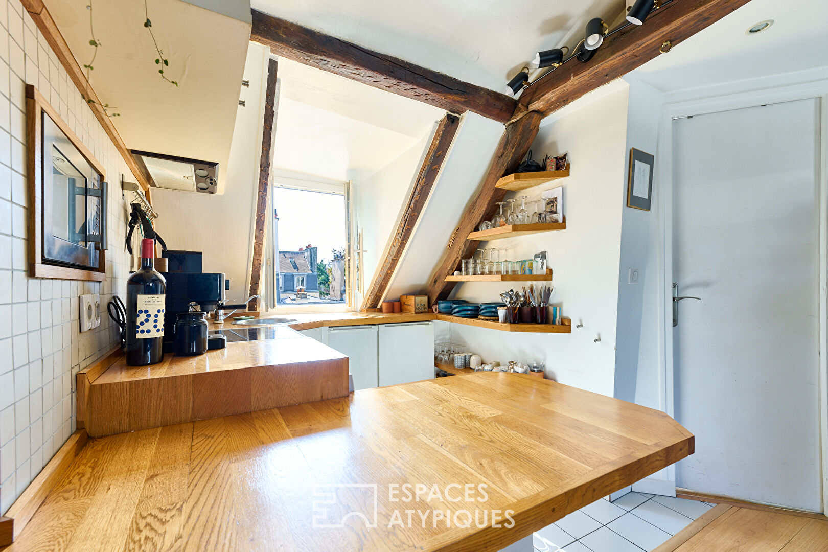 Appartements avec vue sur les toits de Paris, en plein coeur du Marais