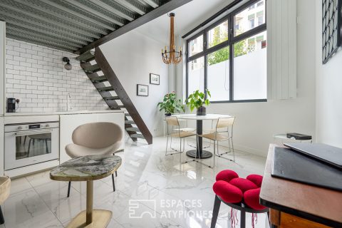 Contemporary apartment with mezzanine