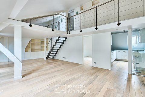 Duplex d’architecte en dernier étage avec vue sur l’Hôtel de Ville