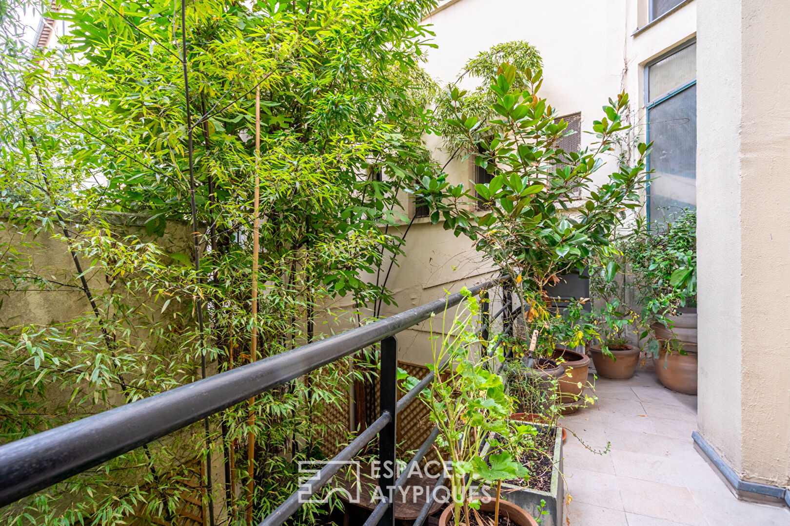 Duplex avec patio végétalisé à la Butte Bergeyre