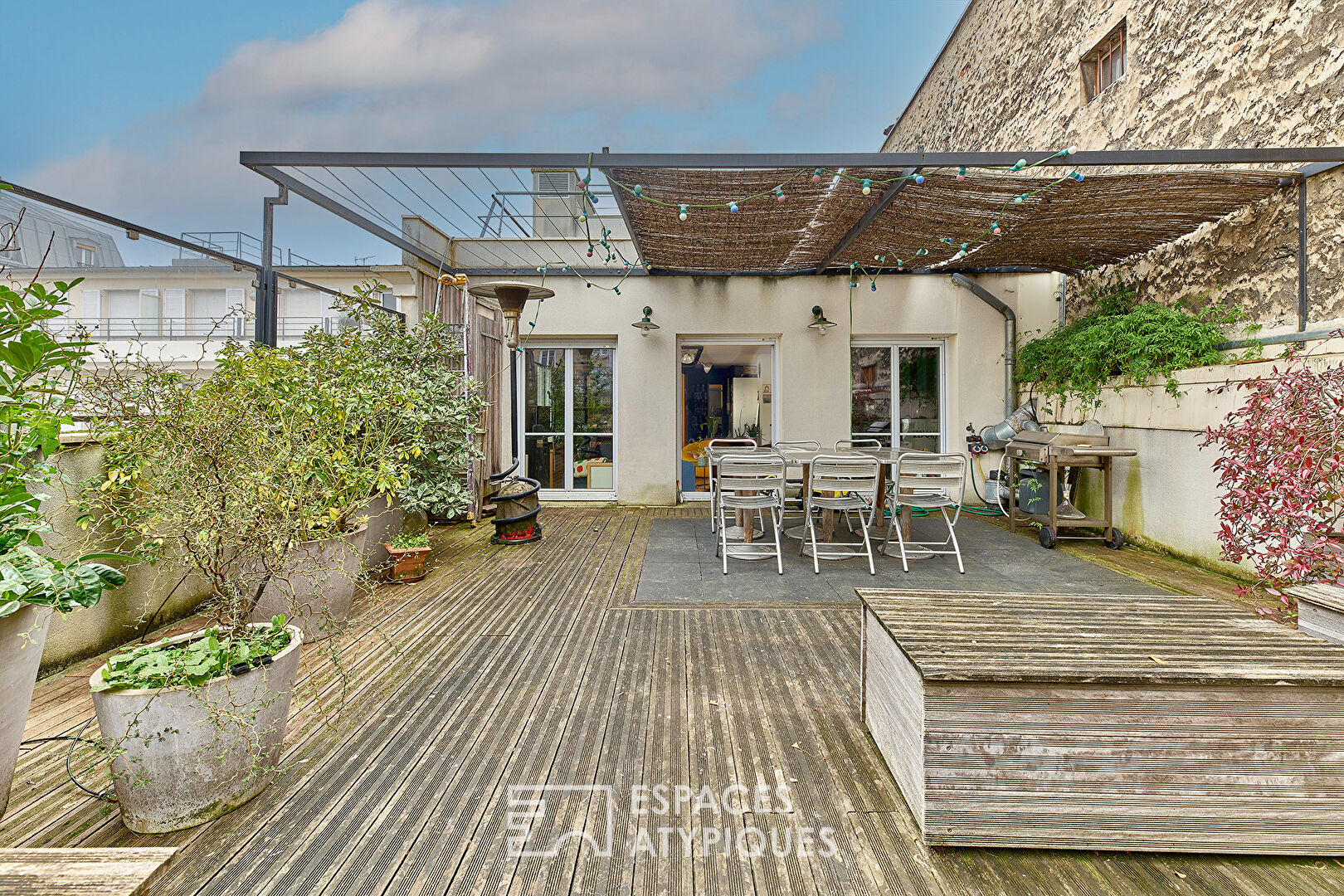 Duplex with terraces on the top floor