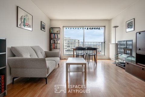 Crossing apartment with view of the monuments